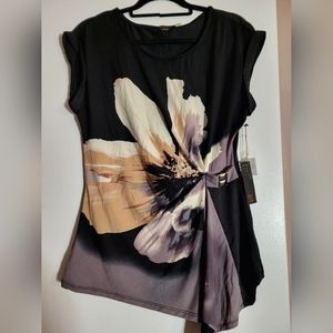 Fylo London NWT floral tunic top with side clasp detail size Medium